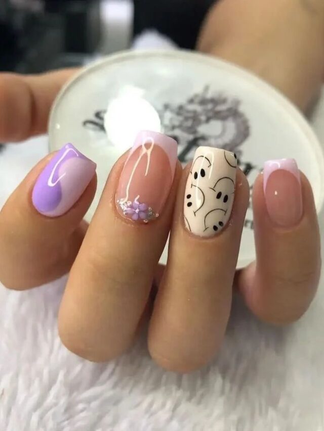 Must try Minimalist French nail designs in 2023
