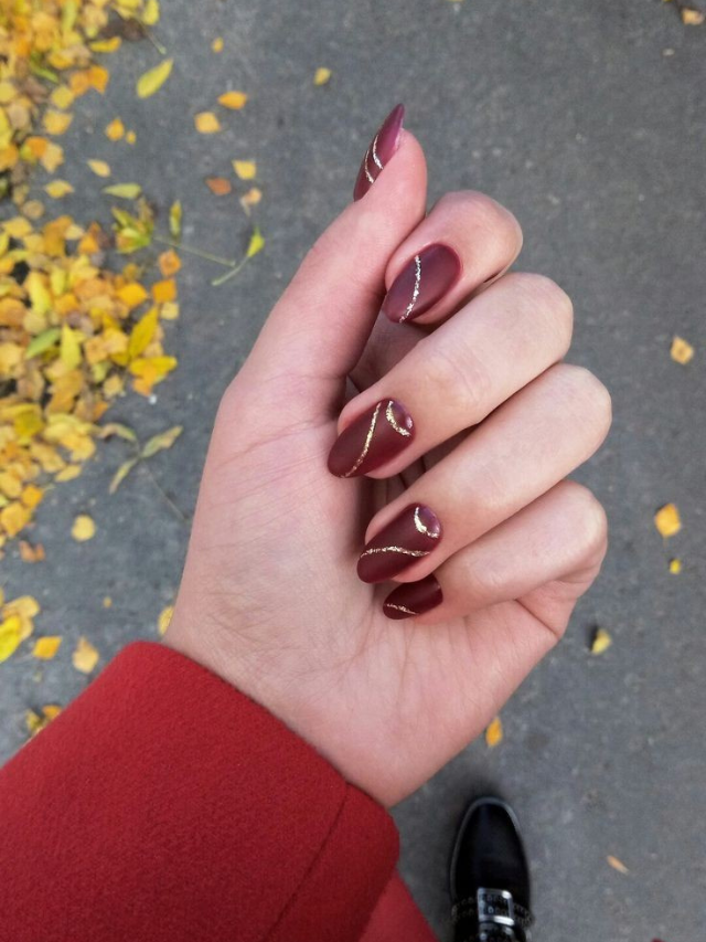 Trending 2024 Wedding Nails