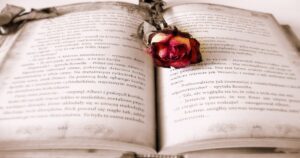Reader-Response Theory and 5 Important Types Structuralism